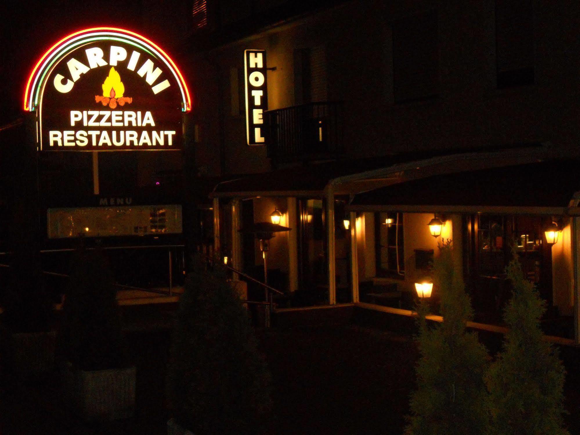 Hotel Carpini Башараж Екстериор снимка